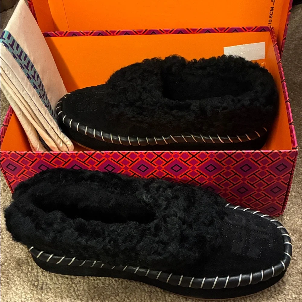 Tory Burch black shearling size 7.5 - Picture 2 of 3